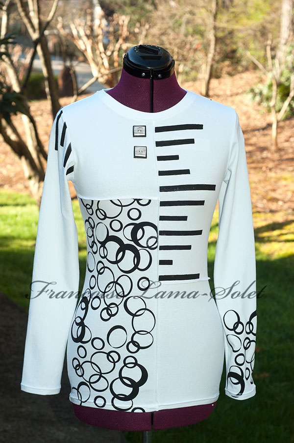 Black and White Colorblock Art To Wear Hand Printed Women’s Long Sleeve T-Shirt Bubbles