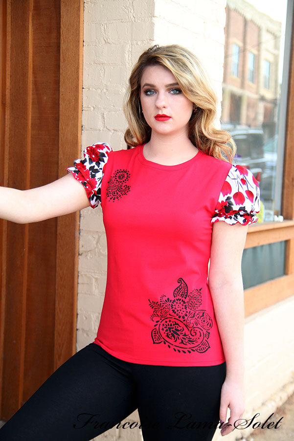 Women’s feminine puff sleeve red black henna print t-shirt Elisa